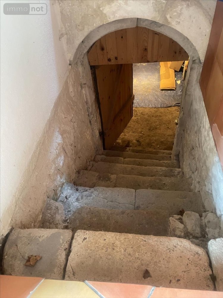 Maison a vendre Salles-sur-Mer 17220 Charente-Maritime 218 m2 8 pièces 410800 euros