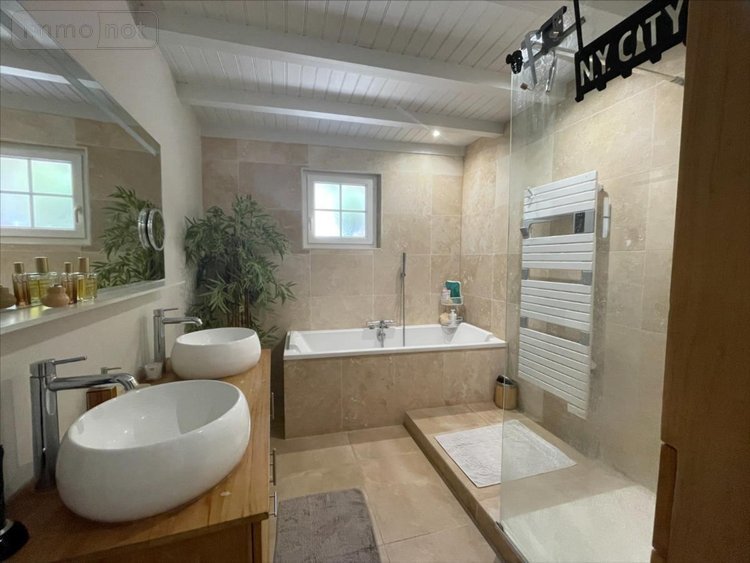 Maison a vendre La Jarrie 17220 Charente-Maritime 112 m2 4 pièces 299000 euros