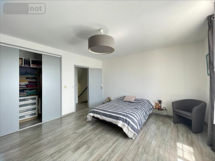 Maison a vendre Sainte-Soulle 17220 Charente-Maritime 144 m2 6 pièces 364000 euros