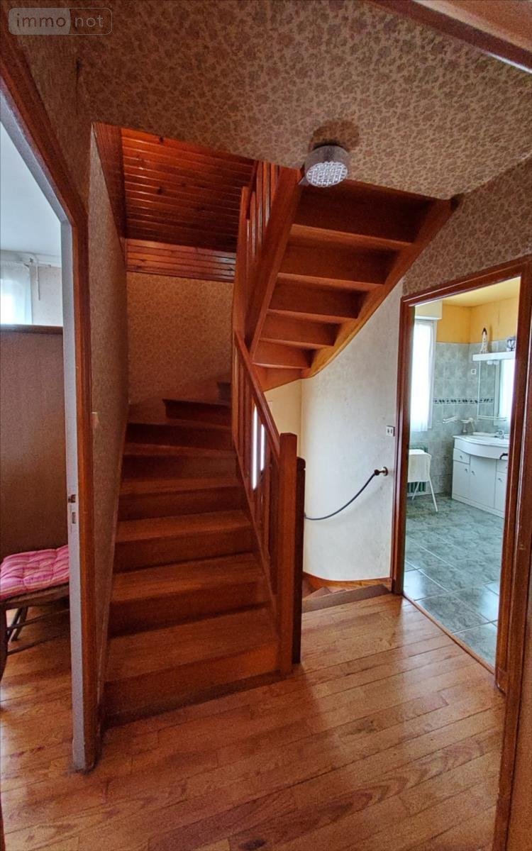 Maison a vendre Carhaix-Plouguer 29270 Finistère 116 m2 5 pièces 110250 euros