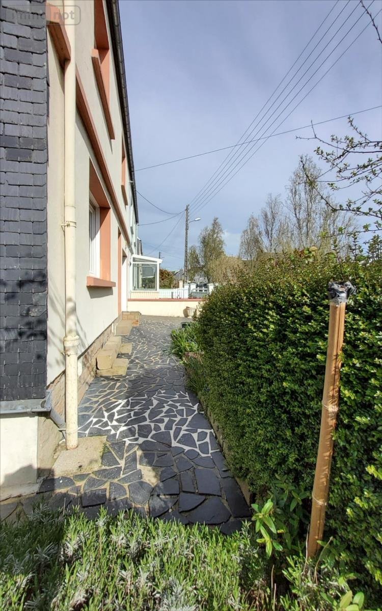 Maison a vendre Carhaix-Plouguer 29270 Finistère 116 m2 5 pièces 110250 euros