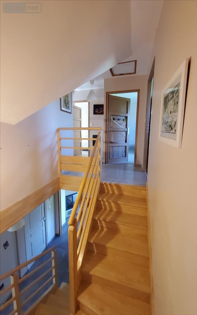 Maison a vendre Carhaix-Plouguer 29270 Finistère 119 m2 7 pièces 204750 euros