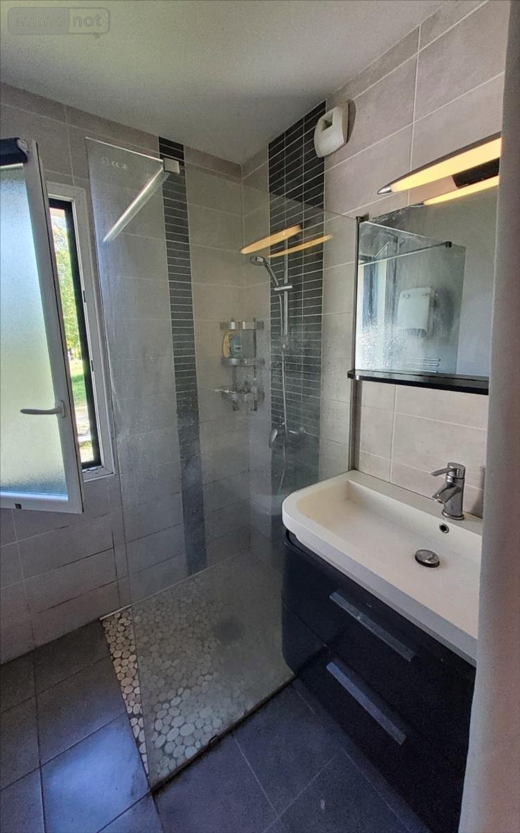 Maison a vendre Carhaix-Plouguer 29270 Finistère 119 m2 7 pièces 204750 euros