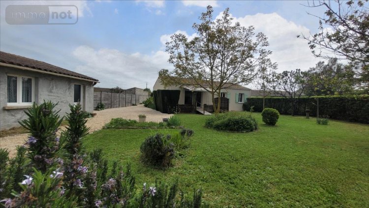 Maison a vendre La Ronde 17170 Charente-Maritime 87 m2 4 pièces 218400 euros