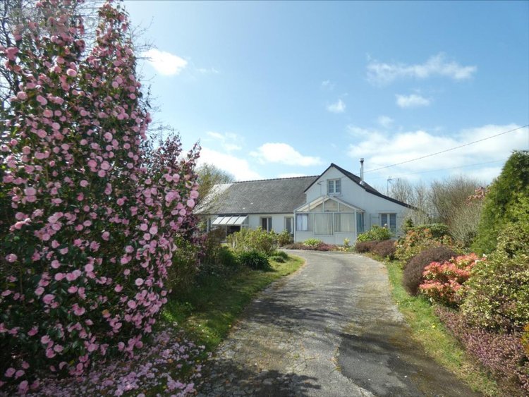 Maison a vendre Le Cloître-Pleyben 29190 Finistère 123 m2 8 pièces 136300 euros