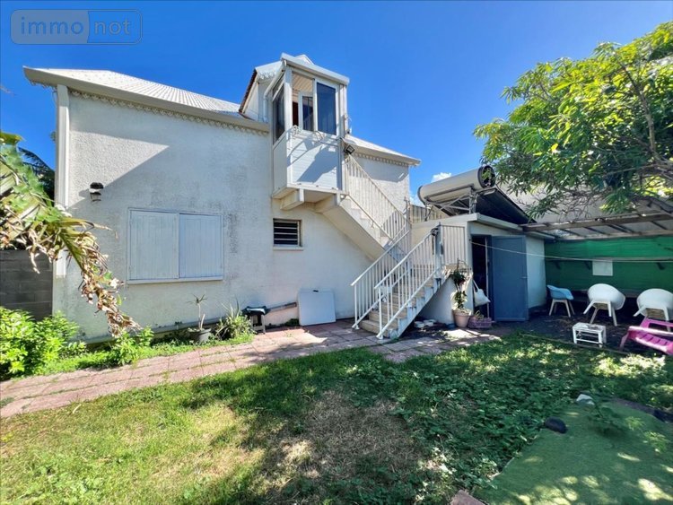 Immeuble a vendre Saint-Pierre 97410 Réunion 134 m2  320000 euros