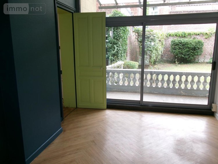 Location fonds et murs commerciaux Béthune 62400 Pas-de-Calais 81 m2  1400 euros