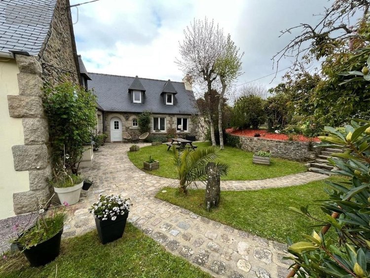 Maison a vendre Langoat 22450 Côtes-d'Armor 196 m2 11 pièces 353600 euros