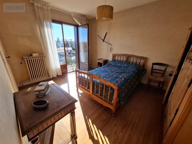 Maison a vendre Saintes 17100 Charente-Maritime 169 m2 6 pièces 280000 euros