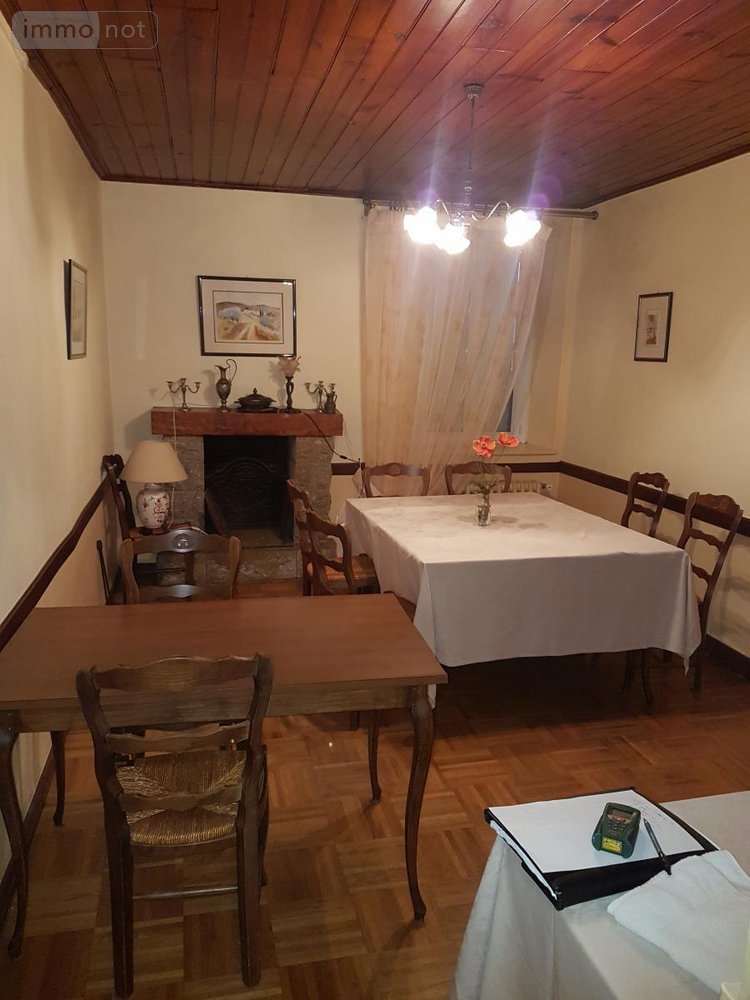 Fonds et murs commerciaux a vendre Val-d'Oust 56460 Morbihan 350 m2  228580 euros