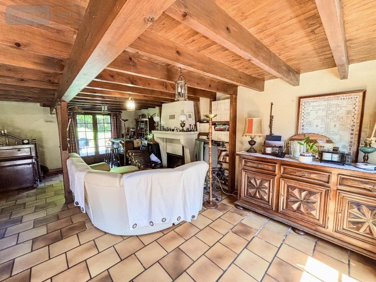 Maison a vendre Saint-Auvent 87310 Haute-Vienne 250 m2  209300 euros