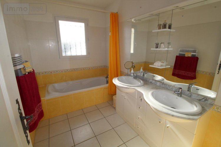 Maison a vendre Bussac-sur-Charente 17100 Charente-Maritime 126 m2 5 pièces 278038 euros