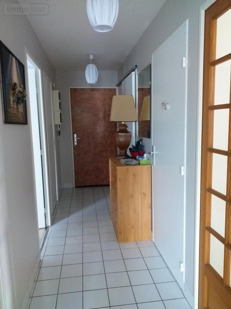 Viager appartement Vannes 56000 Morbihan 74 m2 3 pièces 140000 euros