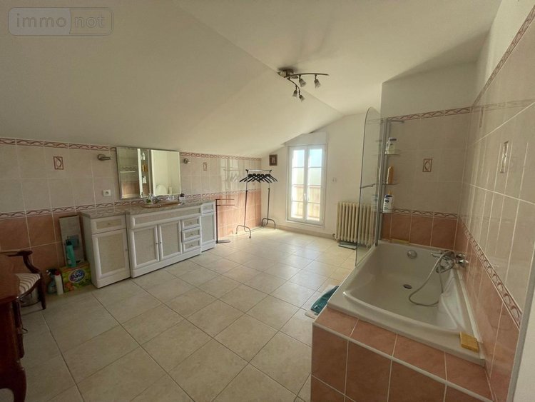 Maison a vendre Varrains 49400 Maine-et-Loire 230 m2 5 pièces 395200 euros