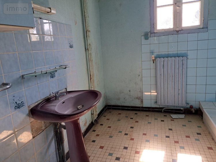 Maison a vendre Bégard 22140 Côtes-d'Armor 132 m2 8 pièces 89400 euros