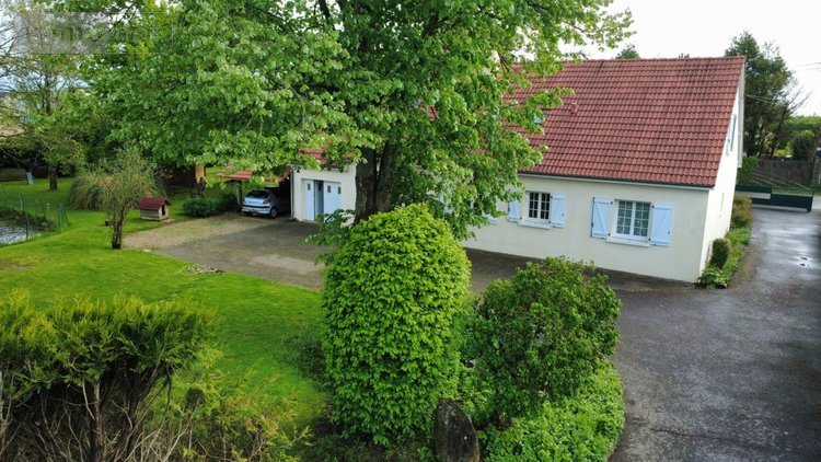 Maison a vendre Entrammes 53260 Mayenne 178 m2 8 pièces 334400 euros