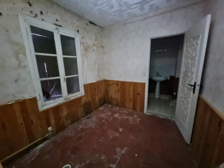 Immeuble a vendre Amilly 45200 Loiret 251 m2  159000 euros