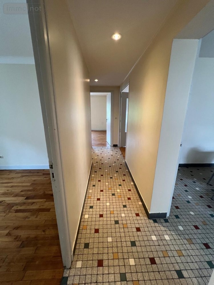 Maison a vendre Longué-Jumelles 49160 Maine-et-Loire 111 m2 4 pièces 106000 euros