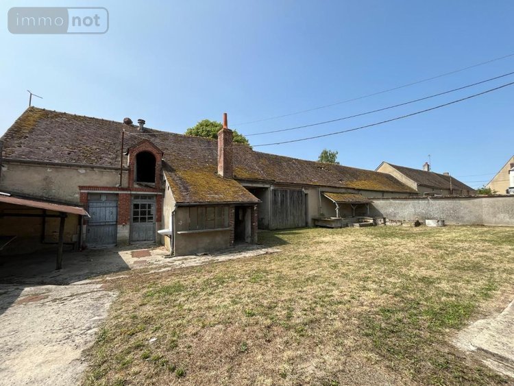 Fonds et murs commerciaux a vendre Corquilleroy 45120 Loiret 350 m2  126800 euros
