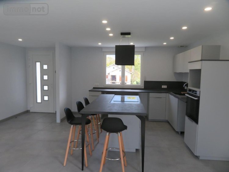 Location maison Mont-sous-Vaudrey 39380 Jura 101 m2 5 pièces 1170 euros