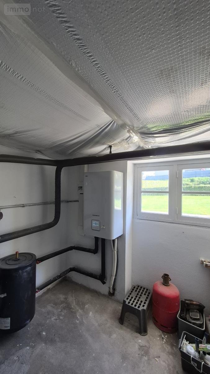 Maison a vendre Lampaul-Guimiliau 29400 Finistère 114 m2 6 pièces 167200 euros