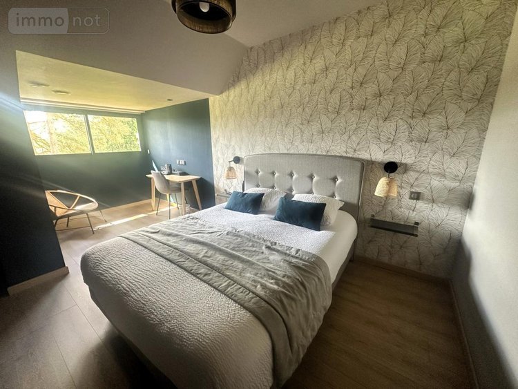 Fonds et murs commerciaux a vendre Anglards-de-Saint-Flour 15100 Cantal 850 m2  890000 euros