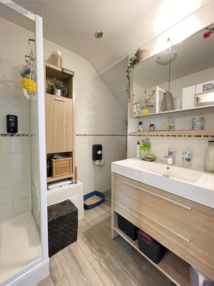 Fonds et murs commerciaux a vendre Locminé 56500 Morbihan 200 m2  364760 euros