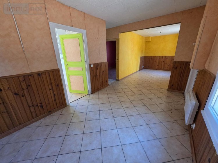 Immeuble a vendre Amilly 45200 Loiret 251 m2  159000 euros