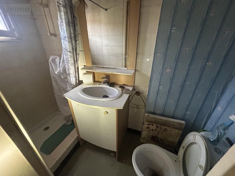 Fonds et murs commerciaux a vendre Cambrai 59400 Nord 202 m2  225300 euros