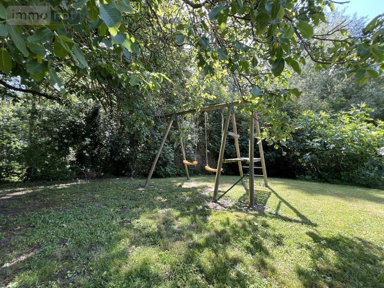 Immeuble a vendre Bourghelles 59830 Nord 162 m2  549000 euros