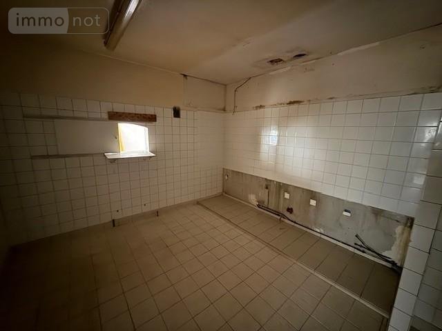 Fonds et murs commerciaux a vendre Orbec 14290 Calvados 175 m2  73800 euros