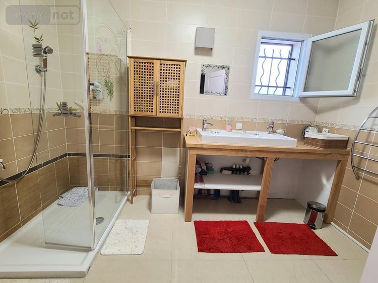 Maison a vendre Pierrelatte 26700 Drôme 145 m2 4 pièces 352000 euros