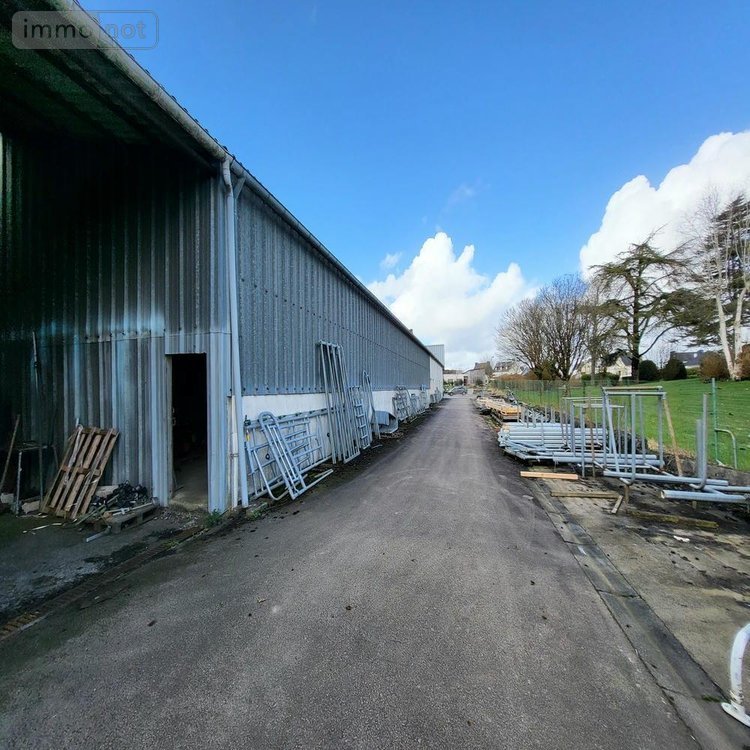 Fonds et murs commerciaux a vendre Châteauneuf-du-Faou 29520 Finistère 1673 m2  339200 euros