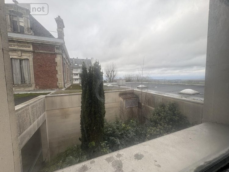 Immeuble a vendre Laon 02000 Aisne 1500 m2  700000 euros