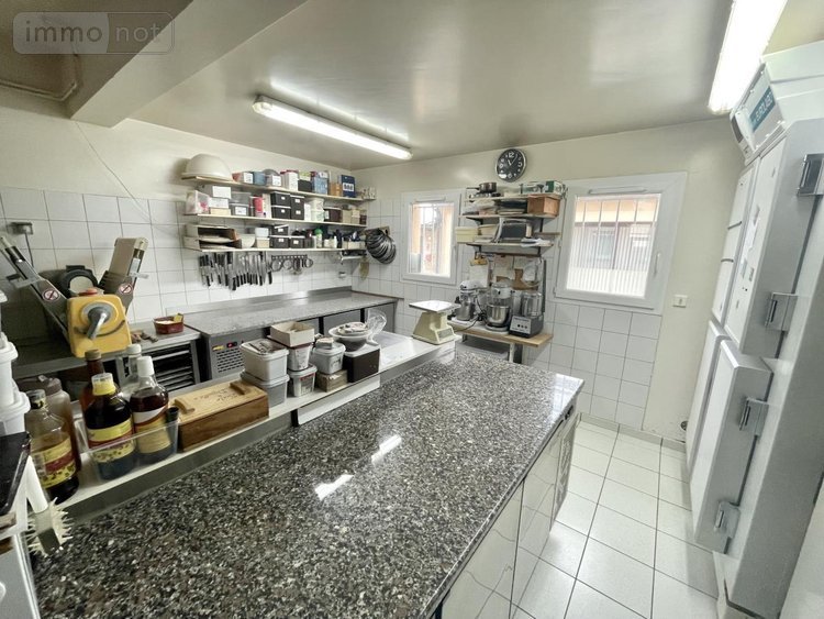 Fonds et murs commerciaux a vendre Fournels 48310 Lozère 327 m2  210000 euros