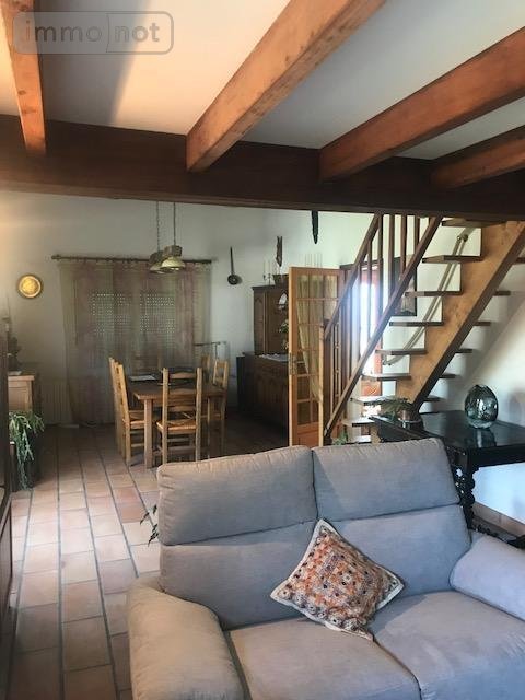 Maison a vendre Saintes 17100 Charente-Maritime 132 m2 5 pièces 246280 euros