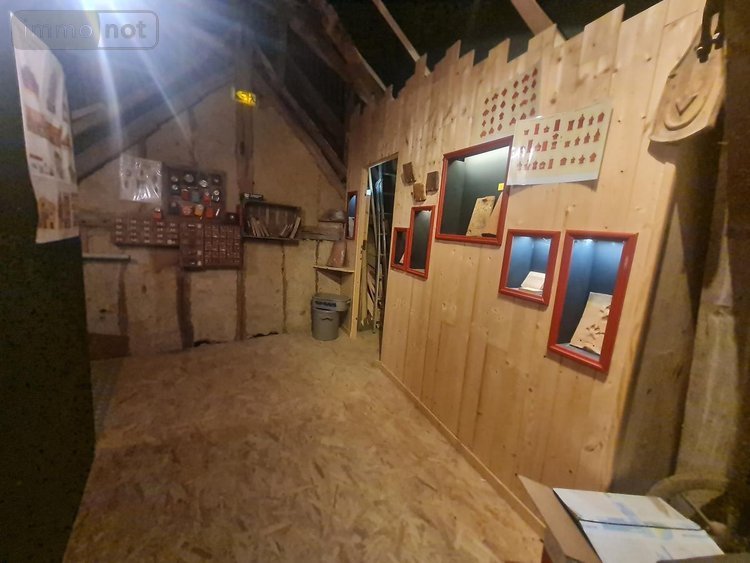 Fonds et murs commerciaux a vendre Montoire-sur-le-Loir 41800 Loir-et-Cher 127 m2  94800 euros