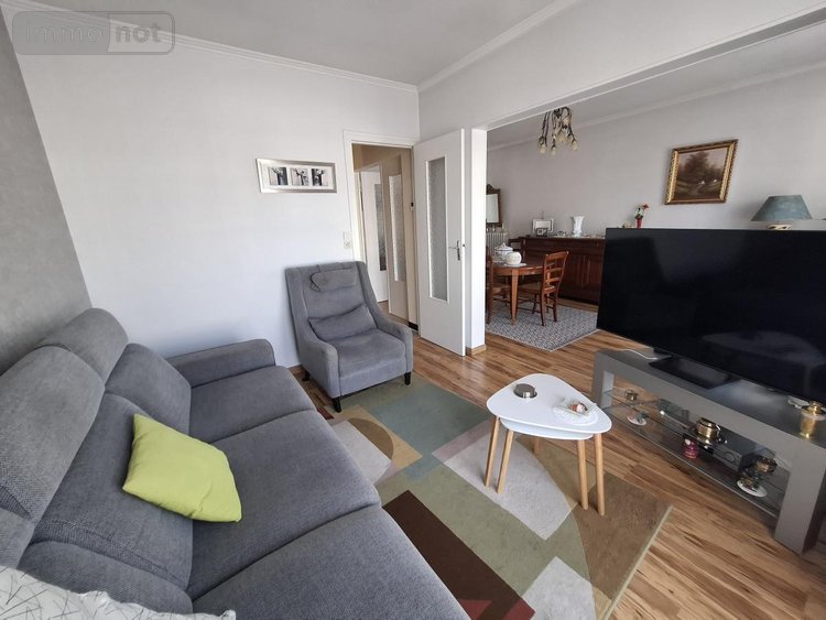 Maison a vendre Saintes 17100 Charente-Maritime 147 m2 8 pièces 374000 euros