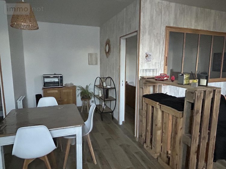 Immeuble a vendre Saint-Agathon 22200 Côtes-d'Armor 194 m2  365600 euros