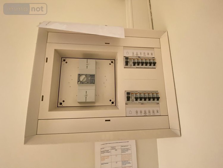 Fonds et murs commerciaux a vendre Montargis 45200 Loiret 78 m2  105900 euros