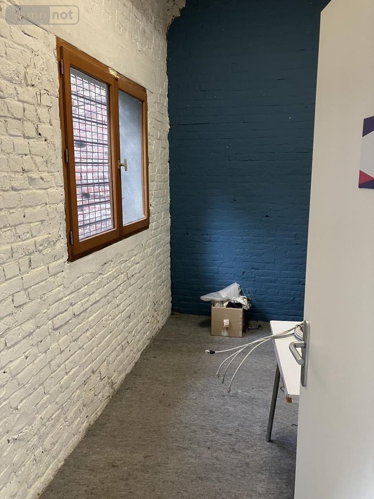 Location fonds et murs commerciaux Lille 59000 Nord 600 m2  3250 euros