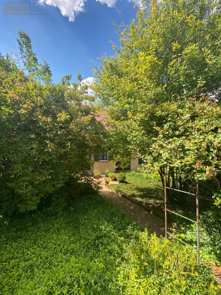 Maison a vendre Gréez-sur-Roc 72320 Sarthe 351 m2 12 pièces 379770 euros