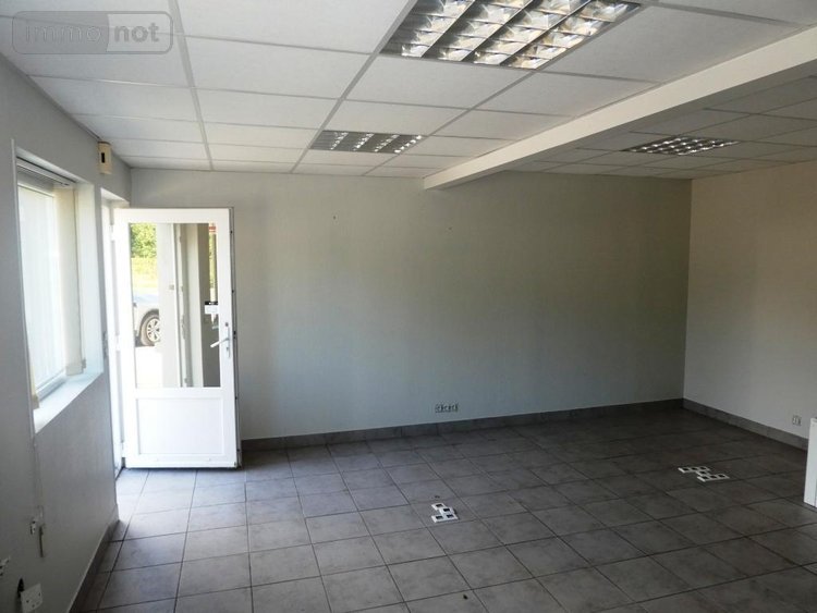 Fonds et murs commerciaux a vendre Lignol 56160 Morbihan 260 m2  69180 euros