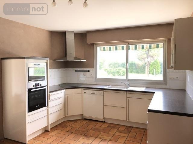 Maison a vendre Soulaire-et-Bourg 49460 Maine-et-Loire 138 m2 7 pièces 373860 euros