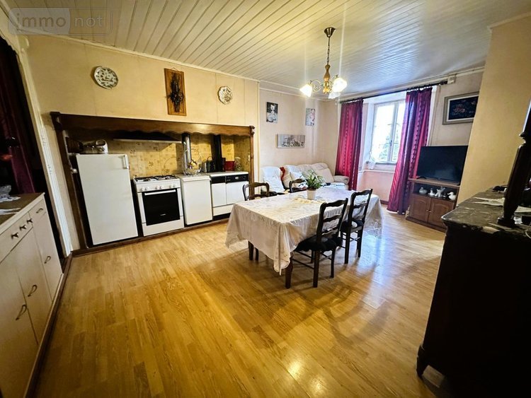 Maison a vendre Valuéjols 15300 Cantal 112 m2  212000 euros