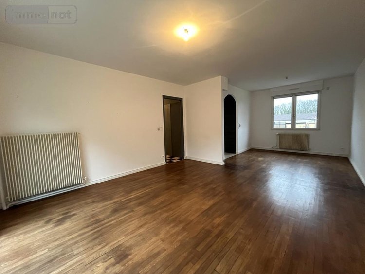 Location maison Courcelles-Sapicourt 51140 Marne 82 m2 4 pièces 900 euros