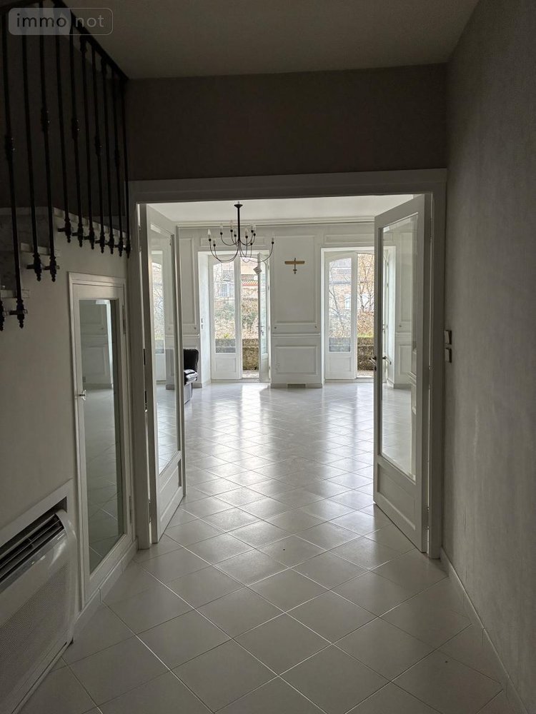 Appartement a vendre Saint-Affrique 12400 Aveyron 198 m2 6 pièces 238000 euros