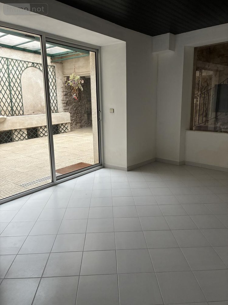 Appartement a vendre Saint-Affrique 12400 Aveyron 198 m2 6 pièces 238000 euros