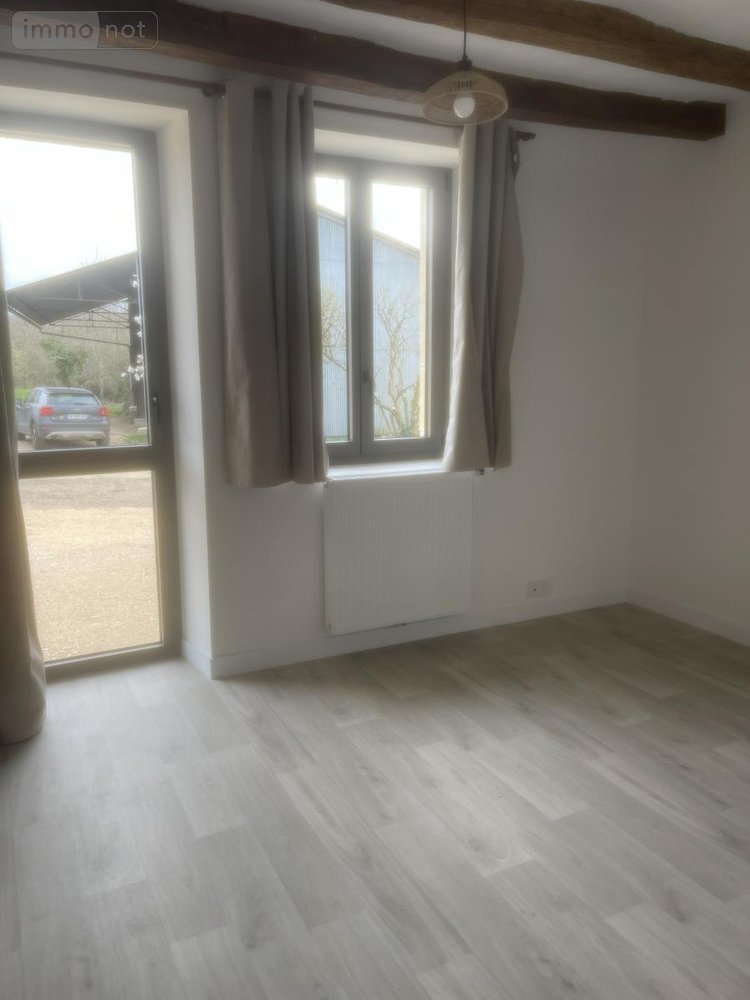 Location maison Reugny 37380 Indre-et-Loire 91 m2 4 pièces 1100 euros