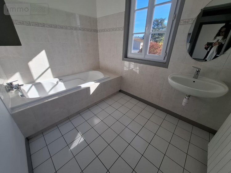 Maison a vendre Saintes 17100 Charente-Maritime 92 m2 4 pièces 236070 euros